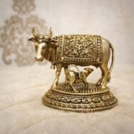 Brass Kamdhenu Cow and Calf Idol – 120 gm